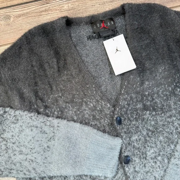 Jordan Flight Heritage Cardigan Mens SMALL Grey Ombre Fuzzy Sweater FV7426 NEW